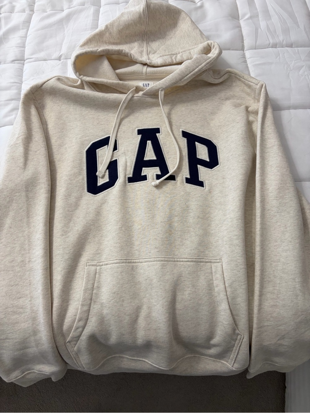 GAP Neutral Cream Pullover Hoodie with Navy Appliqué men’s